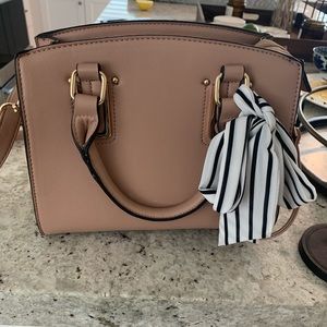 Beige-pink bag